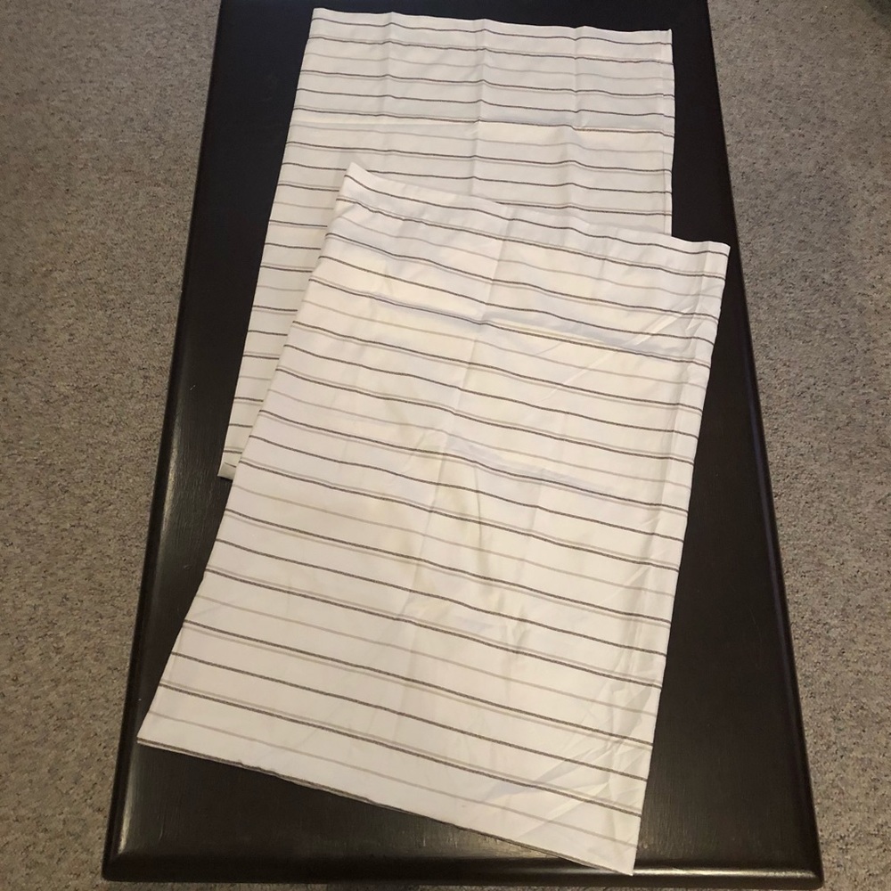 (2) Home Expressions by JC Penny Standard Pillowcases